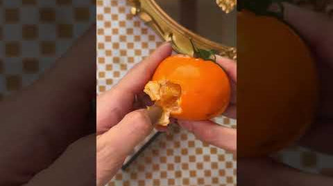 Nail glue on sticky tabs? Really works?? #nails #glueonnails #ellievincynails #pressonnails