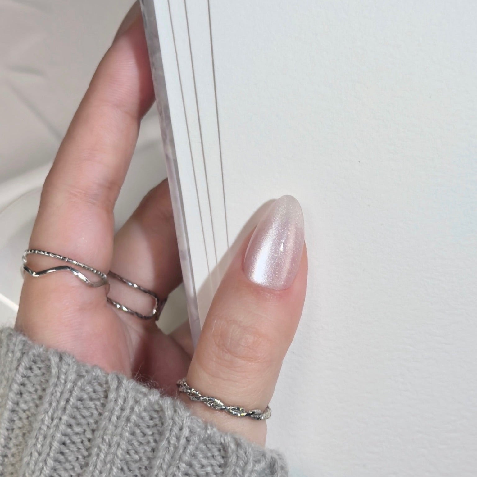 White Shine Ellie Vincy Medium Coffin press on nails 28 pcs false nails,reusable