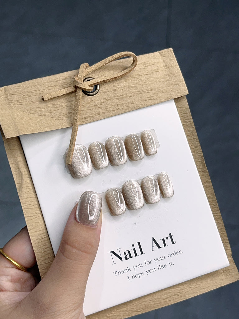 Handmade Nails – Ellie Vincy Nails