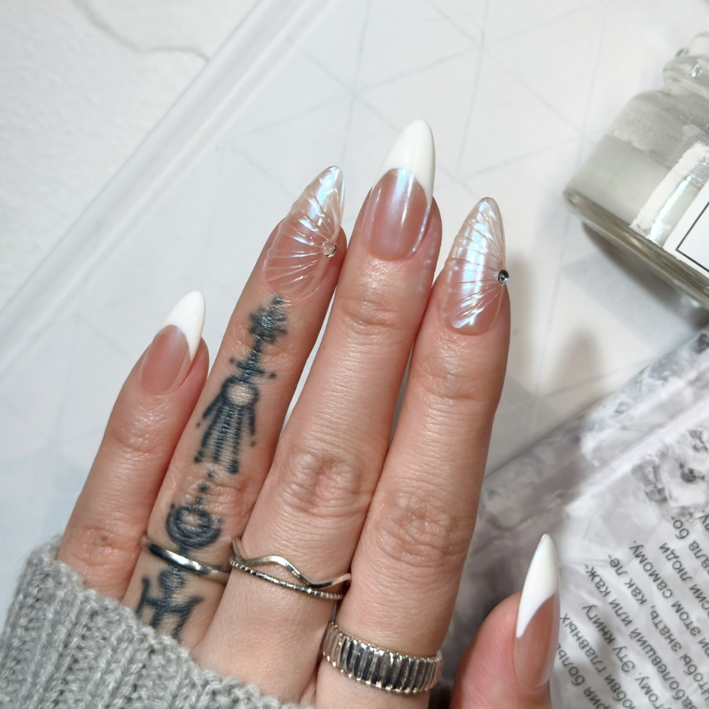 Delicate Pearl| Handmade Nails,Ellie Vincy Press on Nails,Long, Medium  Almond,Floral, Cute, Iridescent,Handmade White press on nails,10 pcs, false nails,reusable,glue on nails