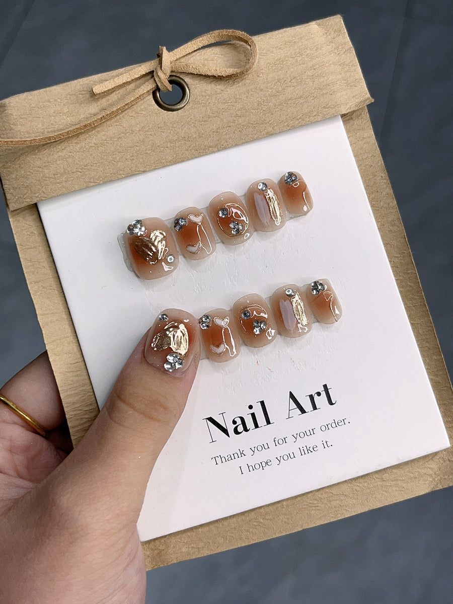 Cream Sweetheart| Handmade Nails, Fall nails 2023 – Ellie Vincy Nails