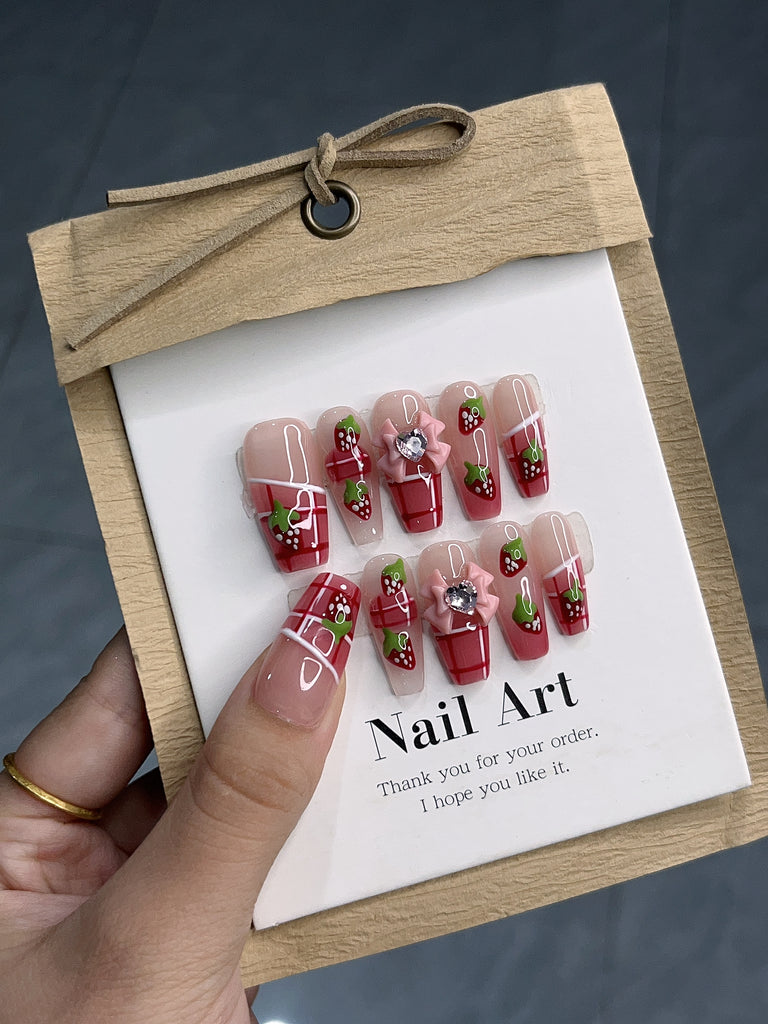 Handmade Nails – Ellie Vincy Nails
