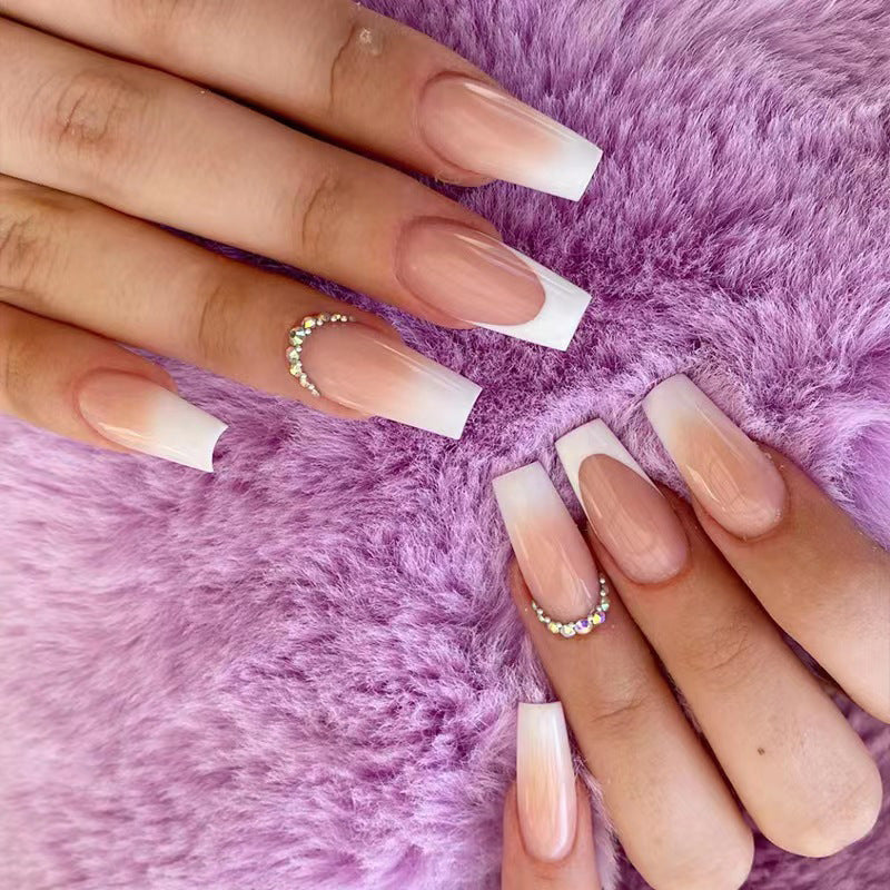 Ellie Vincy Nails Ombre White French Tip